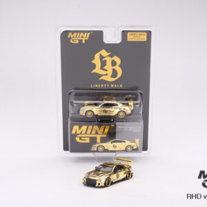 MINI GT #578 — LB★WORKS Nissan GT-R R35 Type 2, Rear Wing ver 3 RHD Gold Series [ 2023 LB Harajuku New Store Opening Exclusive ]