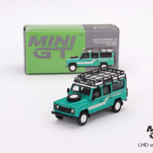 MINI GT #590 — Land Rover Defender 110 1985 County Station Wagon Trident Green LHD / RHD version available