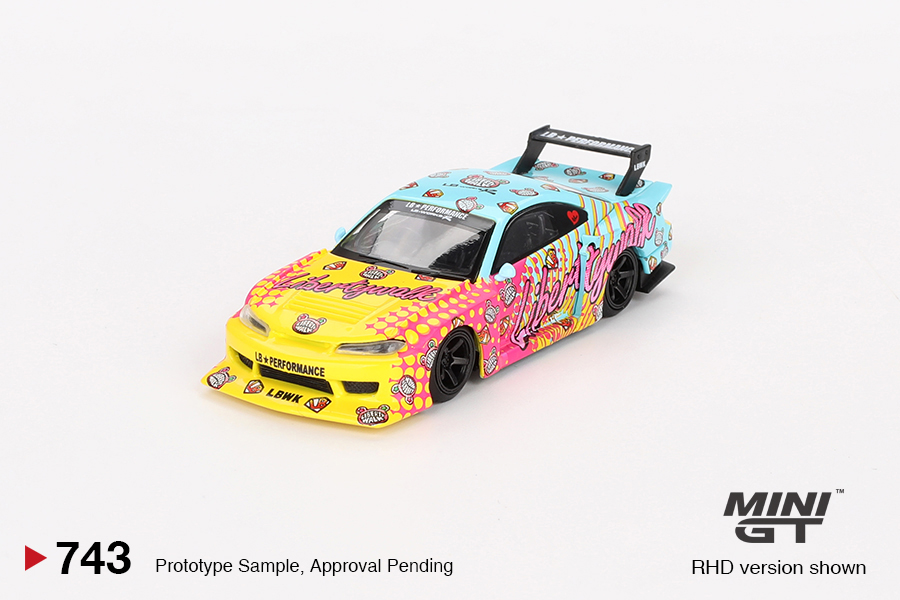 MINI GT #743 — Nissan LB-Super Silhouette S15 SILVIA LBWK KUMA - Image 3