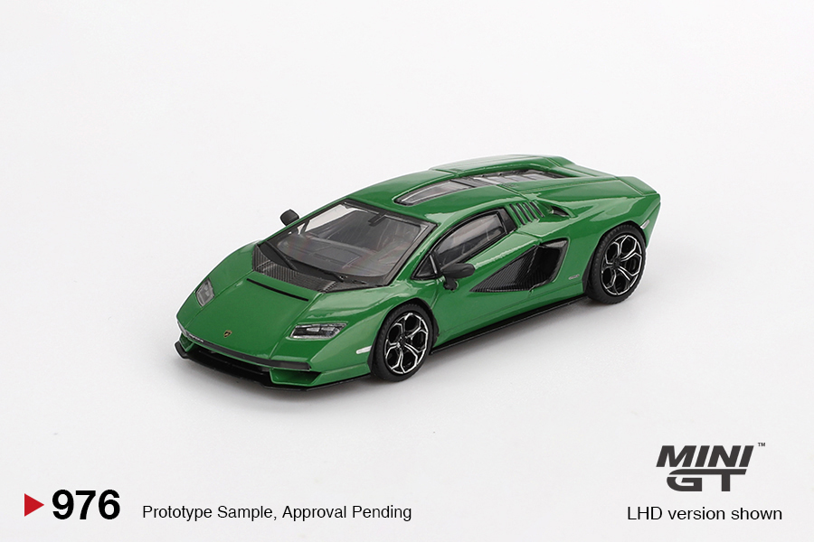 MINI GT #976 — Lamborghini Countach LPI 800-4 Verde Medio - Image 3