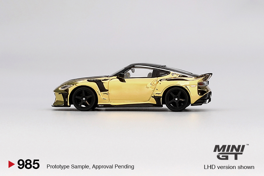 MINI GT #985 — Nissan Z VeilSide FFZ400 Gold Chrome - Image 5