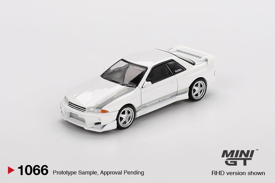 MINI GT #1066 — Nissan Skyline GT-R (R32) VeilSide Combat C-I White - Image 3