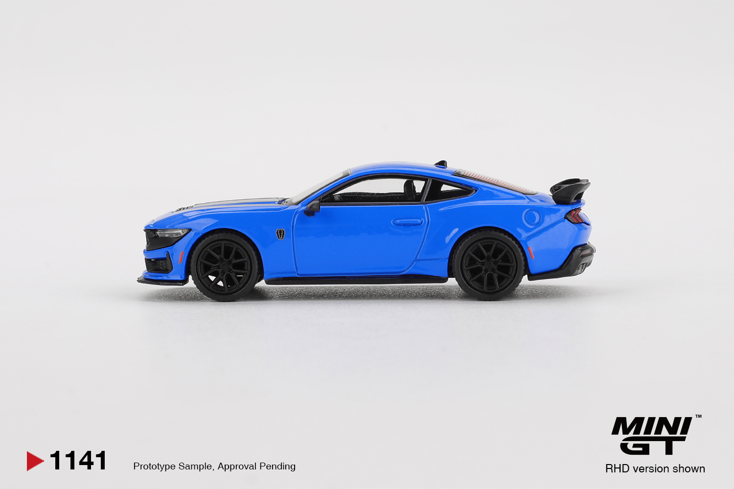 MINI GT #1141 — Ford Mustang Dark Horse 2024 Grabber Blue - Image 5