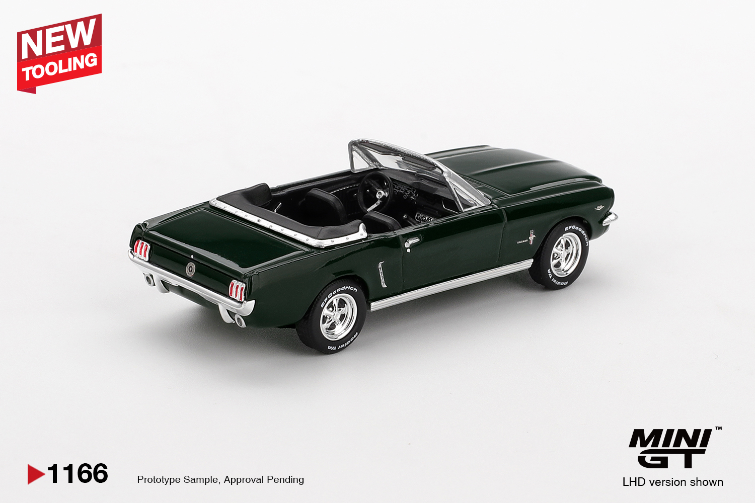 MINI GT #1166 — Ford Mustang Convertible 1964 Highland Green - Image 3