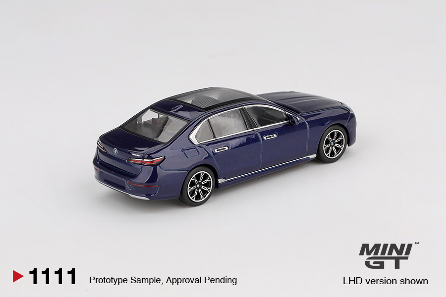 MINI GT #1111 — BMW i7 xDrive60 Tanzanite Blue Metallic - Image 4