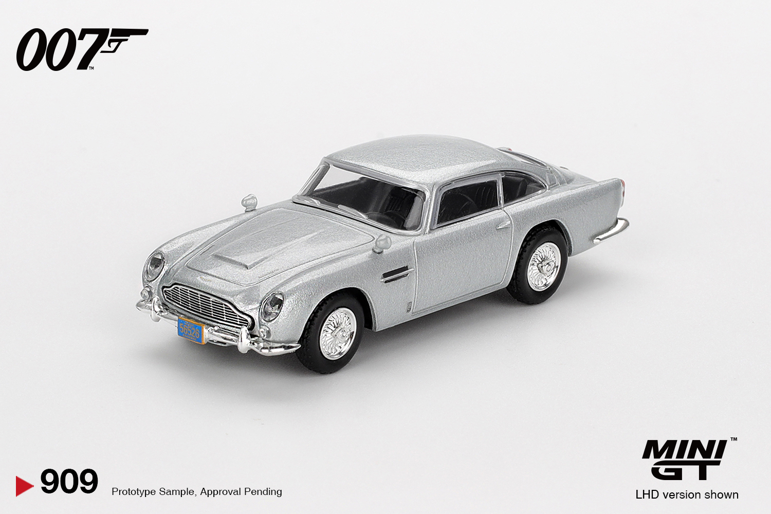 MINI GT #909 — Aston Martin DB5 “Casino Royale”