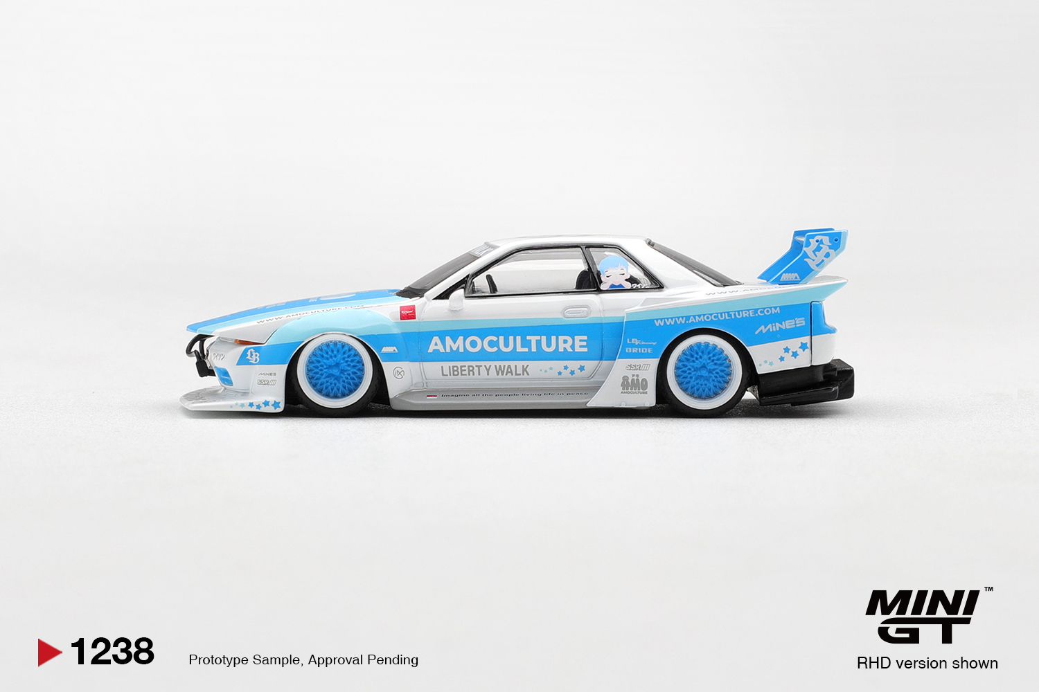 MINI GT #1238 — Nissan Skyline GT-R (R32) LBWK Kaido Works AMOCULTURE - Image 4