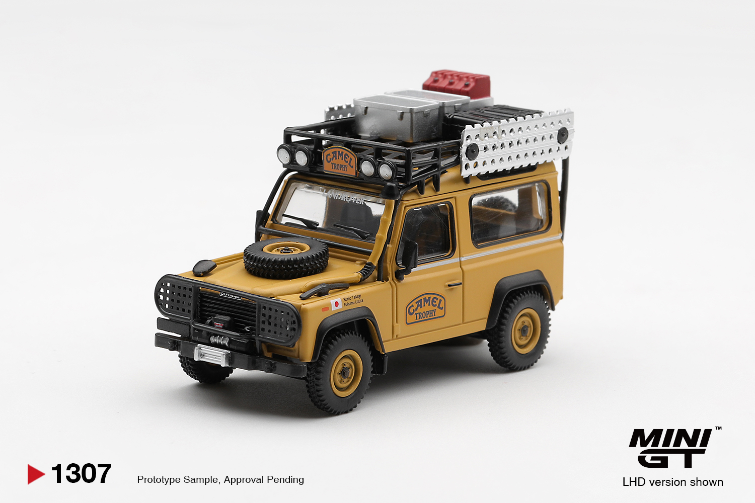 MINI GT #1307 — Land Rover Defender 90 1985 Camel Trophy Borneo Team Japan