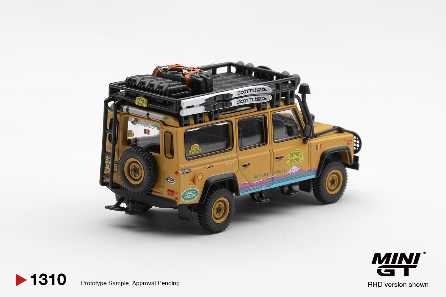 MINI GT #1310 — Land Rover Defender 110 1998 Camel Trophy Tierra del Fuego CT.36 Romania - Image 3