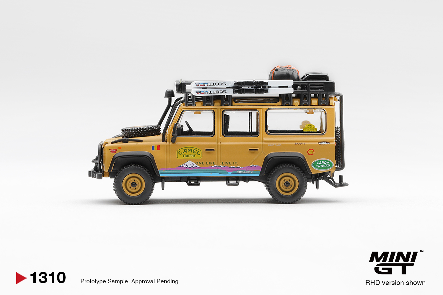 MINI GT #1310 — Land Rover Defender 110 1998 Camel Trophy Tierra del Fuego CT.36 Romania - Image 4