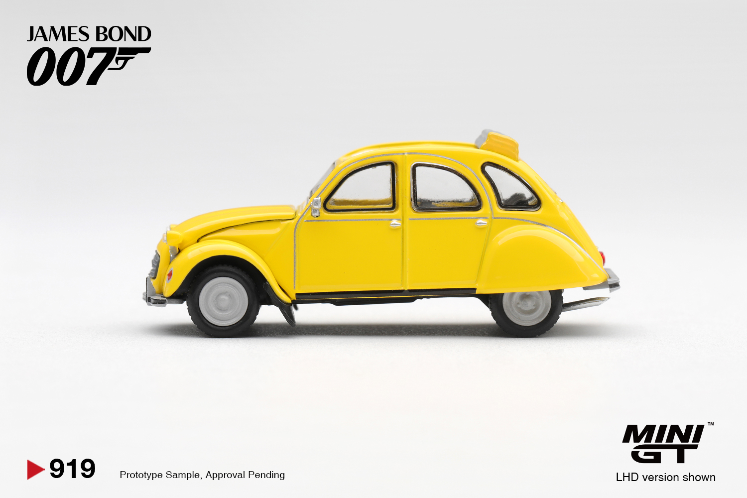 MINI GT #919 — Citroën 2CV “For Your Eyes Only” - Image 4